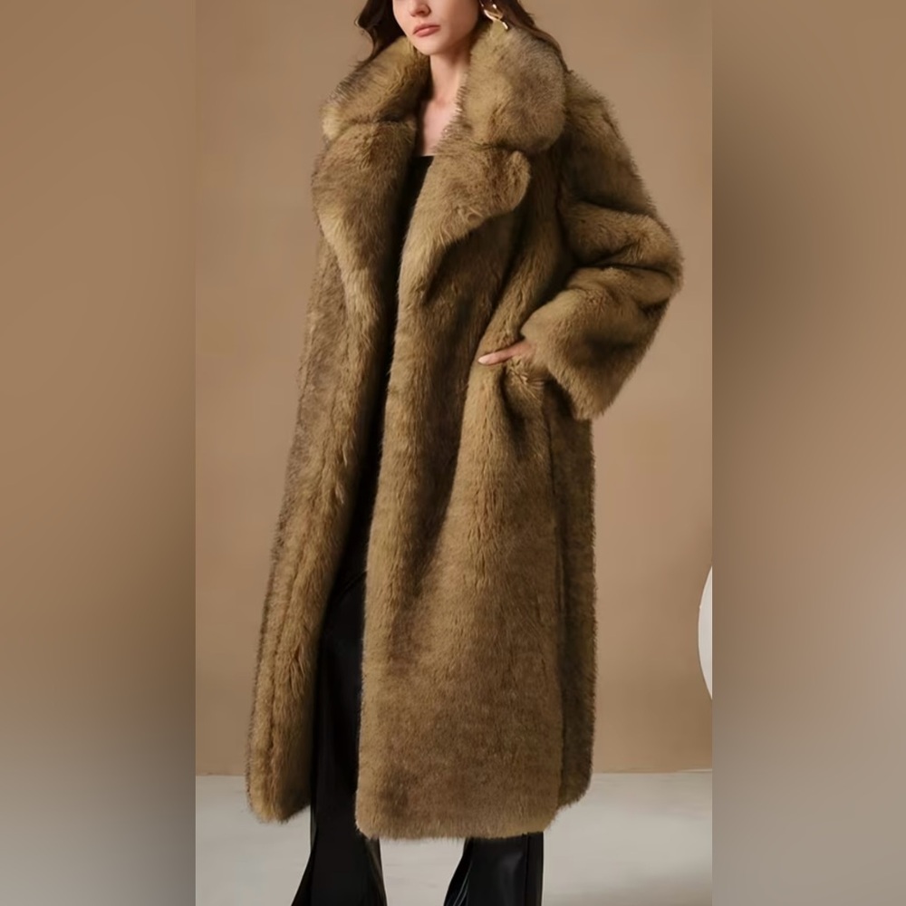 Luxurious Faux Fur Coat in Brown